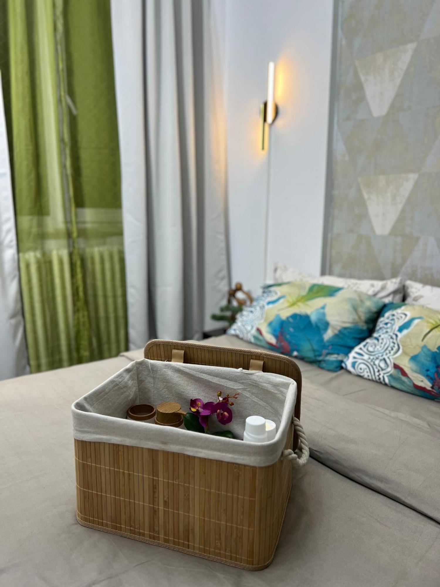 Kiwi Apart-Hotel 1Br Wi-Fi Free - Close To Old Town - Cozy Location - Shorter Or Longer Stay - R&M Boutique Bukareszt Zewnętrze zdjęcie